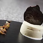 Mets Et Plaisirs Hotel 2*