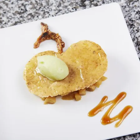 Mets Et Plaisirs מלון