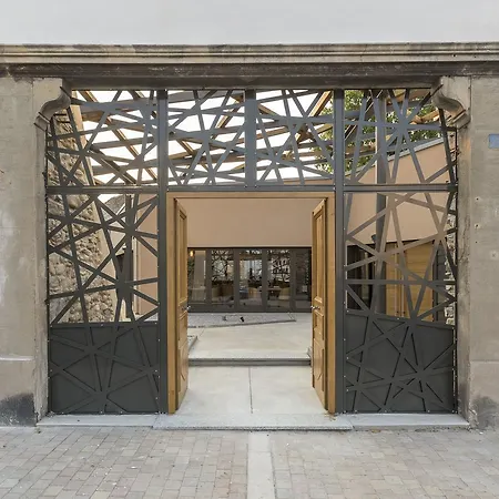 Mets Et Plaisirs מזמה