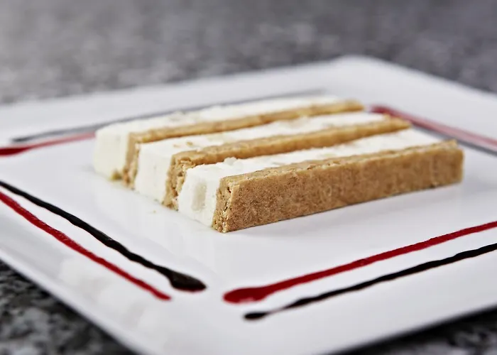 Отель Mets Et Plaisirs