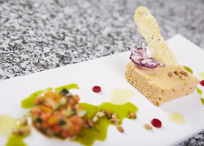 Отель Mets Et Plaisirs