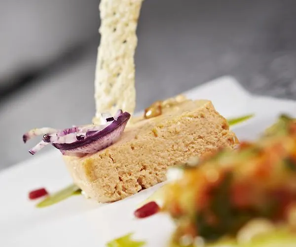 Mets Et Plaisirs Отель